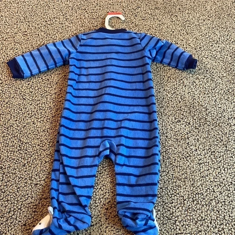 NWOT Carter’s Fleece Blue Baby Sleeper Size 6 Months